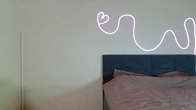 eva vuv online show from 11.22.25