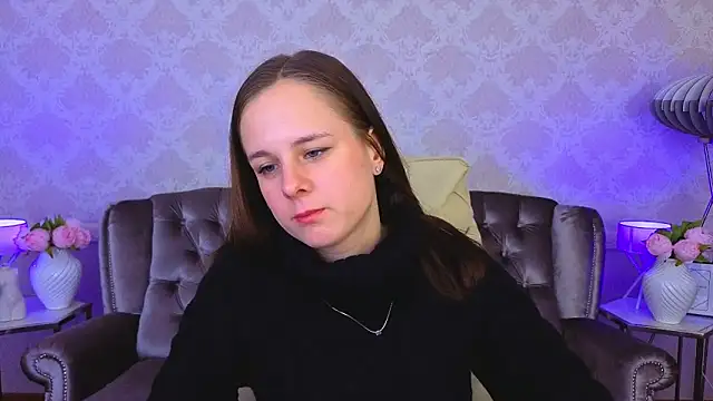Snapshot of KarolinaSky chatting on 11.17.25 KarolinaSky online show from 11.17.25