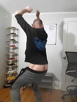 Snapshot of SixNineVibez chatting on 03.12.26 SixNineVibez online show from 03.12.26