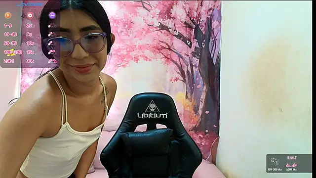 Emma latinasexy18 online show from 02.10.26