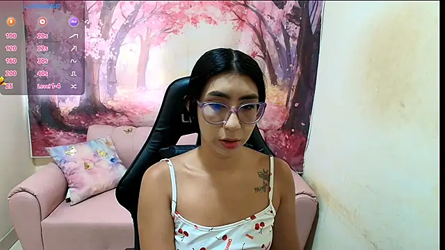 Emma latinasexy18 online show from 02.16.26