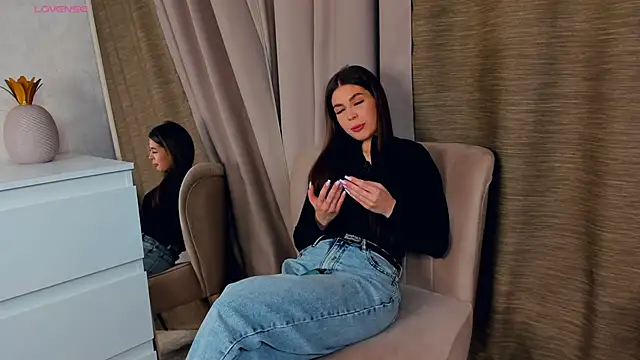 AnetteGamrath online show from 11.18.25