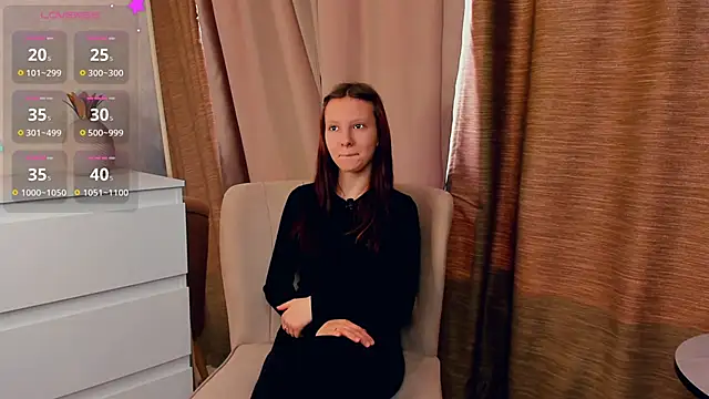 Snapshot of AntoninaMollica chatting on 11.20.25 AntoninaMollica online show from 11.20.25