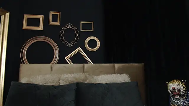 Snapshot of Lethia_Void chatting on 11.29.25 Lethia Void online show from 11.29.25