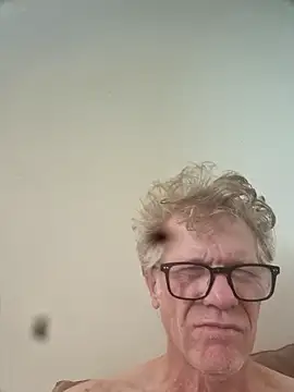 Snapshot of Hardwarelane67 chatting on 03.15.26 Hardwarelane67 online show from 03.15.26