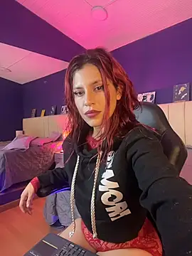 Snapshot of _MissFortune__ chatting on 11.24.25 MissFortune online show from 11.24.25