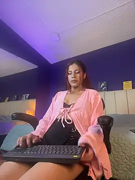 Snapshot of _MissFortune__ chatting on 11.26.25 MissFortune online show from 11.26.25