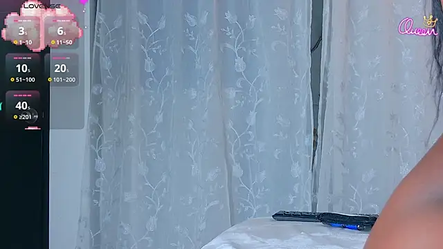 Snapshot of SofiaCopper chatting on 07.17.26 SofiaCopper online show from 07.17.26