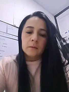 Snapshot of Sex_Annie chatting on 06.24.26 Sex Annie online show from 06.24.26