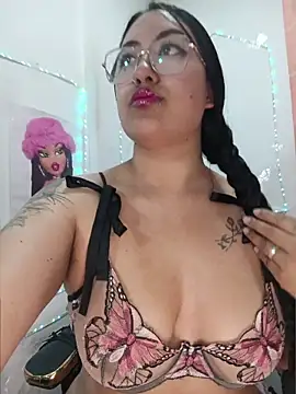 Snapshot of KatyVelvet07 chatting on 02.14.26 KatyVelvet07 online show from 02.14.26