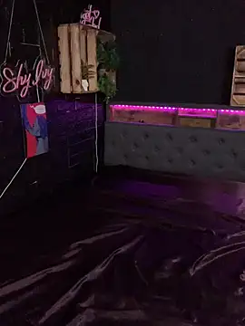 Shy-Ivy online show from 03.08.26