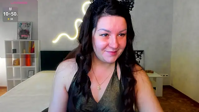 still  her online show from 12.17.25