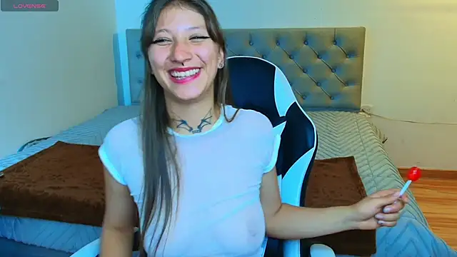 Lenna  black online show from 12.14.25