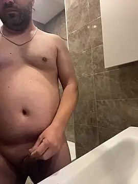 Snapshot of Yasinozturk3232 chatting on 12.01.25 Yasinozturk3232 online show from 12.01.25