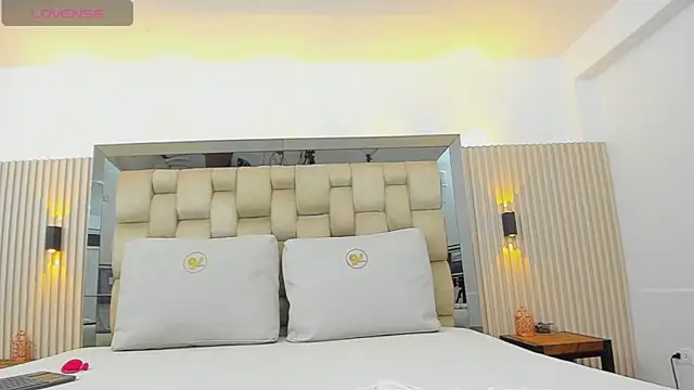 nicolee jonnes online show from 11.21.25