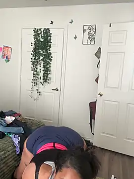 Snapshot of missjaynasty chatting on 11.18.25 missjaynasty online show from 11.18.25