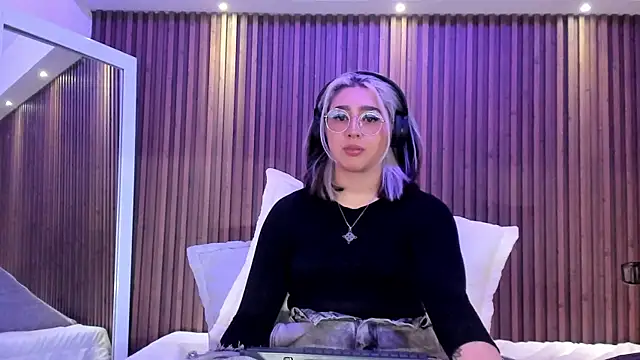 GabyRose9 online show from 05.12.26