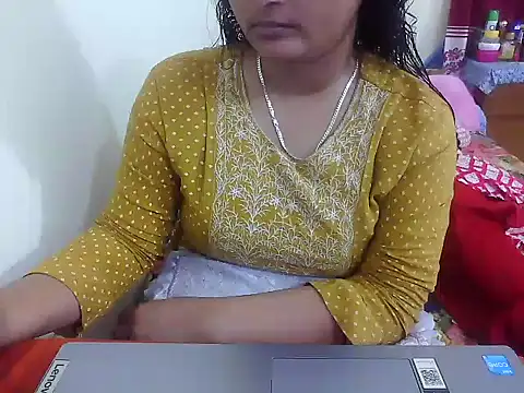 Snapshot of TwinRose2000 chatting on 02.22.26 TwinRose2000 online show from 02.22.26