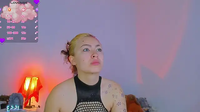 Snapshot of MarieTaylor_ chatting on 05.25.26 MarieTaylor online show from 05.25.26