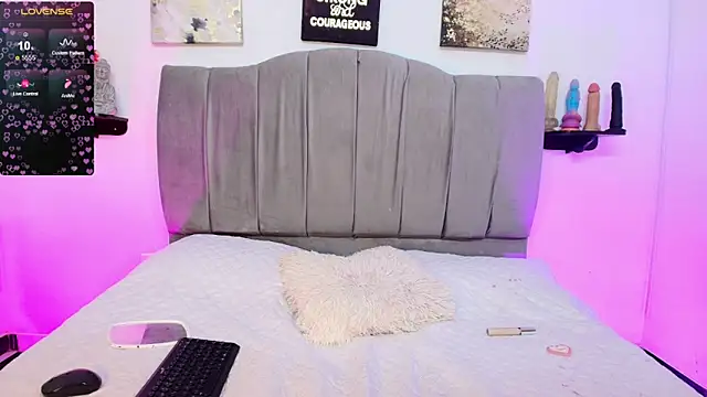 Maddy  Jones online show from 02.09.26