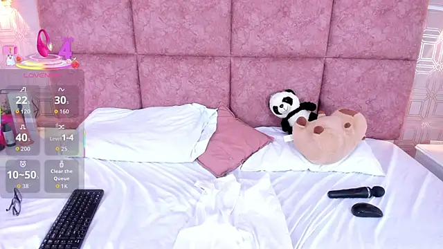 NathalieRoss1 online show from 03.08.26