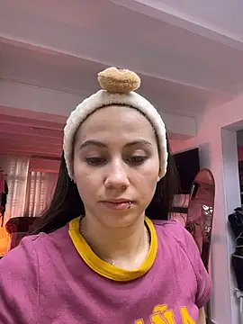 MiaWhiteBunny online show from 07.25.26