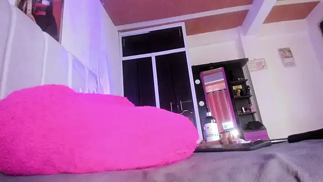 Snapshot of Thaliakim chatting on 03.06.26 Thaliakim online show from 03.06.26