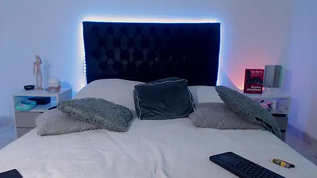 ray Weeed online show from 11.28.25