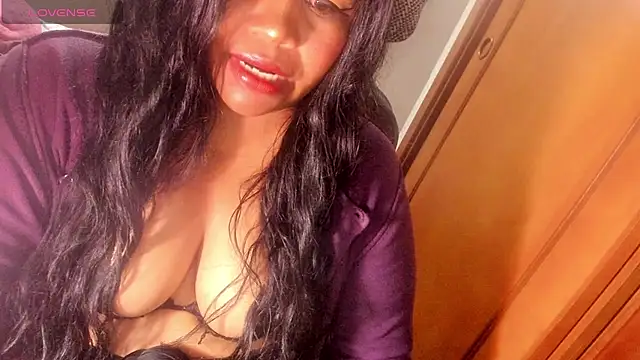 Snapshot of ebonycamelia chatting on 07.06.26 ebonycamelia online show from 07.06.26
