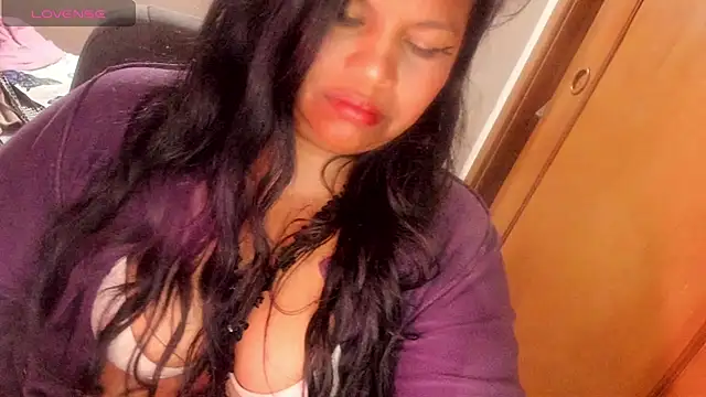 Snapshot of ebonycamelia chatting on 07.15.26 ebonycamelia online show from 07.15.26
