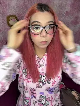 Valen-Foxx1 online show from 04.17.26