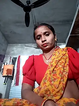 Snapshot of Hot_erion chatting on 11.24.25 Hot erion online show from 11.24.25