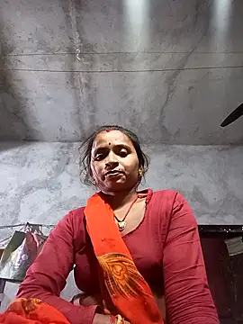 Snapshot of Hot_erion chatting on 11.25.25 Hot erion online show from 11.25.25