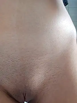 Snapshot of Virggin_Squirt chatting on 11.22.25 Virggin Squirt online show from 11.22.25