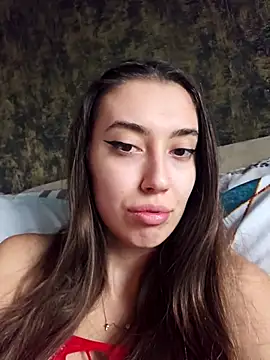 Snapshot of Virggin_Squirt chatting on 12.17.25 Virggin Squirt online show from 12.17.25