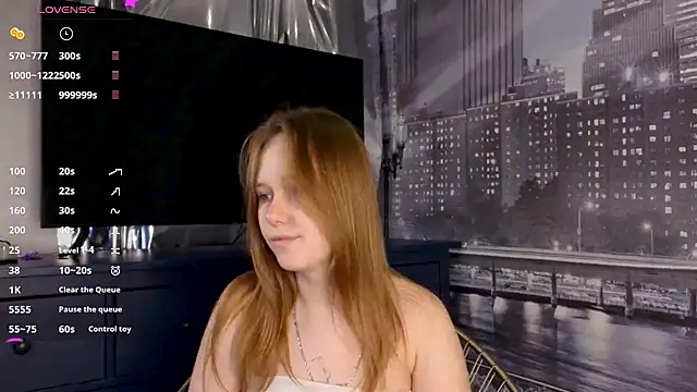 Snapshot of VoidElaris chatting on 05.18.26 VoidElaris online show from 05.18.26