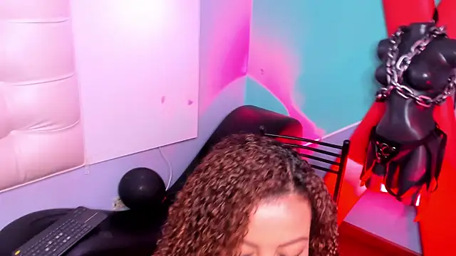 ArhyFoxx1 online show from 02.12.26