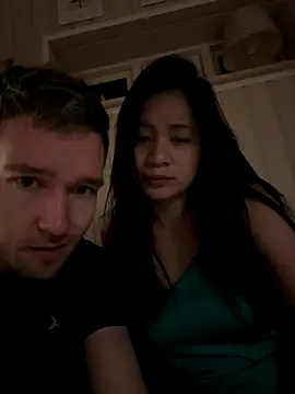 Snapshot of Spice2x chatting on 11.26.25 Spice2x online show from 11.26.25