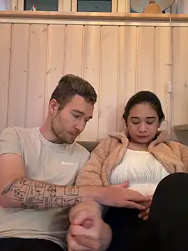 Snapshot of Spice2x chatting on 11.29.25 Spice2x online show from 11.29.25