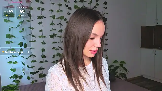 Tiffany Sweetie online show from 04.16.26