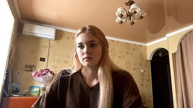 Snapshot of Malley_Saunds chatting on 11.21.25 Malley Saunds online show from 11.21.25