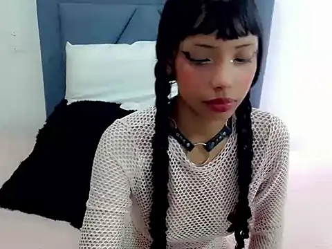 Snapshot of megansweet997 chatting on 11.24.25 megansweet997 online show from 11.24.25