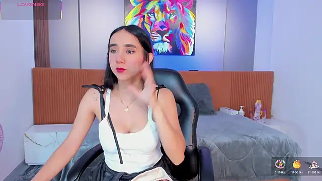 Snapshot of princess_bigboobs19 chatting on 11.28.25 princess bigboobs19 online show from 11.28.25