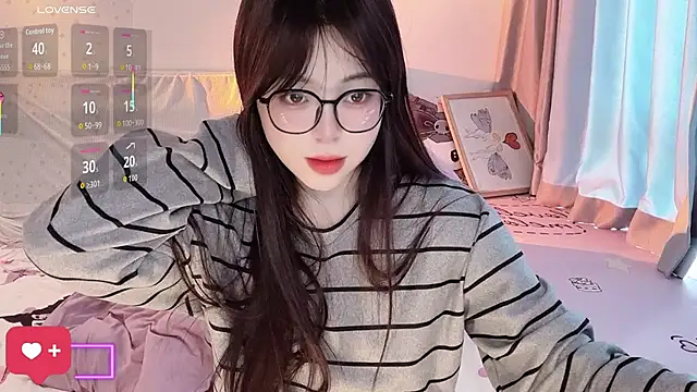 Snapshot of -Angela chatting on 11.27.25 -Angela online show from 11.27.25