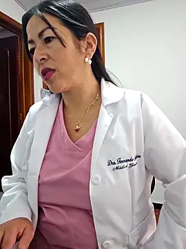 Snapshot of JustSamantha_ chatting on 12.18.25 JustSamantha online show from 12.18.25