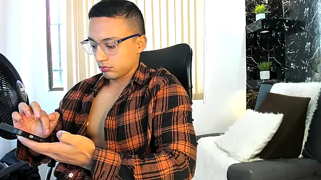 thomas scot1 online show from 11.21.25