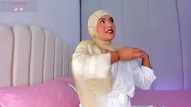 Amira-Zahra online show from 07.15.26