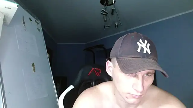 Poliglotjoe1 online show from 11.24.25