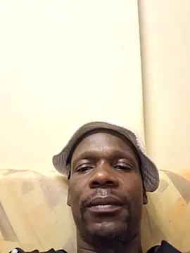 Snapshot of Mrng9 chatting on 12.02.25 Mrng9 online show from 12.02.25