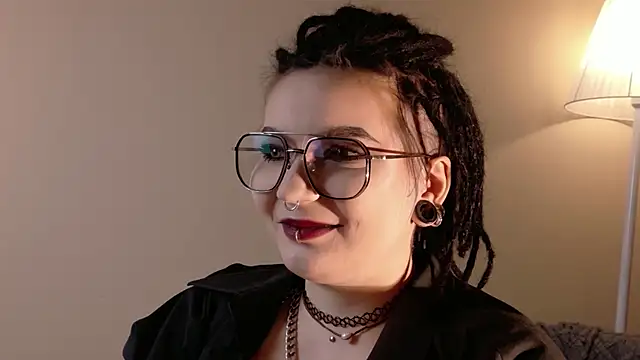 Snapshot of olonho_estel chatting on 04.13.26 olonho estel online show from 04.13.26
